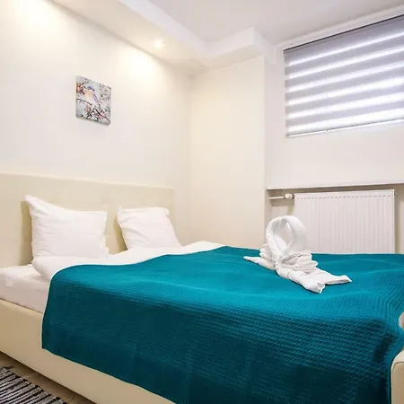Two-bedroom Basement Διαμέρισμα Ταλίν